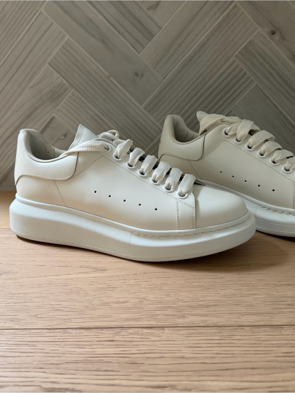 Alexander McQueen Cream Platform Leather Sneakers